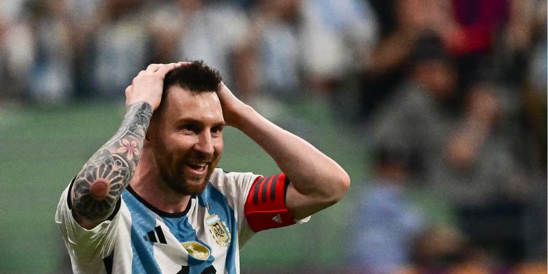Leo Messi: Hành trình từ cậu bé đến huyền thoại bóng đá 3 Những kỷ lục tuyệt vời mà Leo Messi đã thiết lập