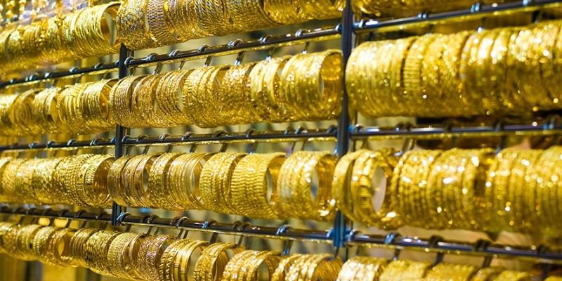 Giải mã giấc mơ thấy vàng: Đánh con số nào để trúng lớn? 3 Mơ thấy được tặng vàng